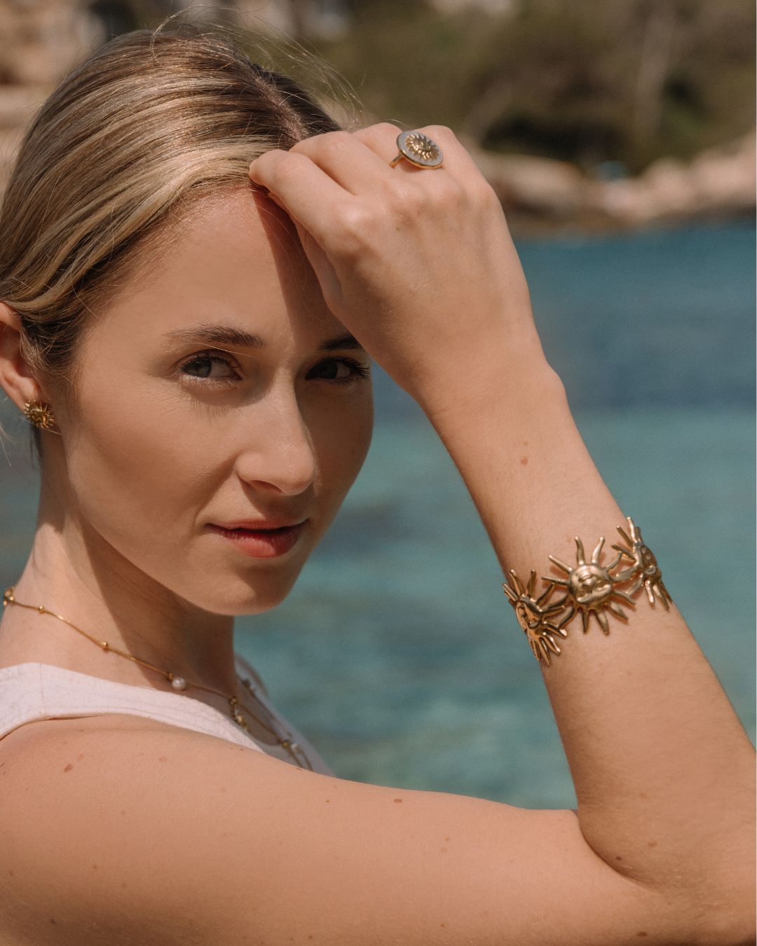 Pulsera Rígida Sol Tropé Dorada