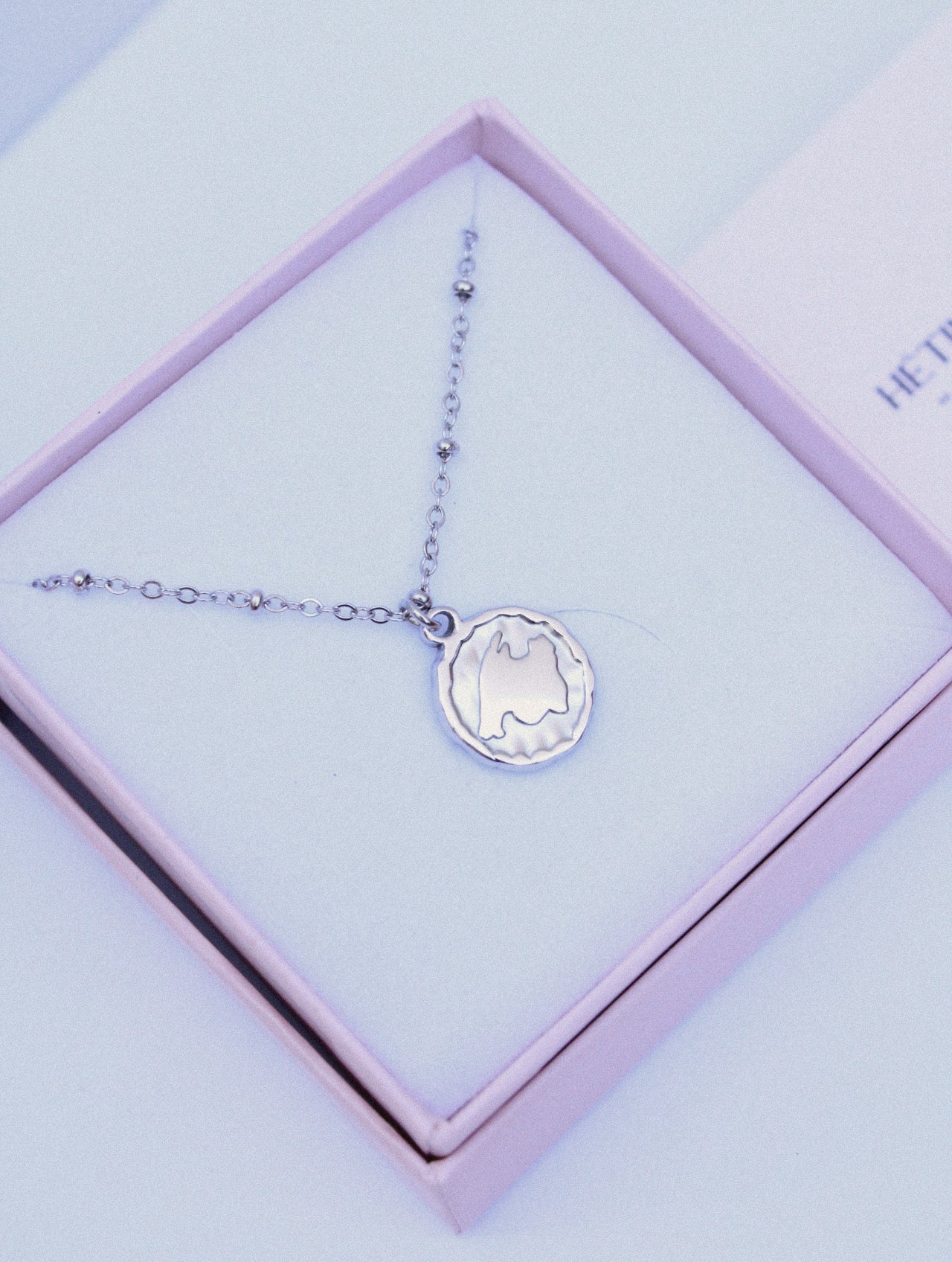Collar Moneda con Silueta de Mallorca de Acero Inoxidable