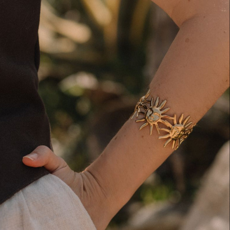 Pulsera Rígida Sol Tropé Dorada