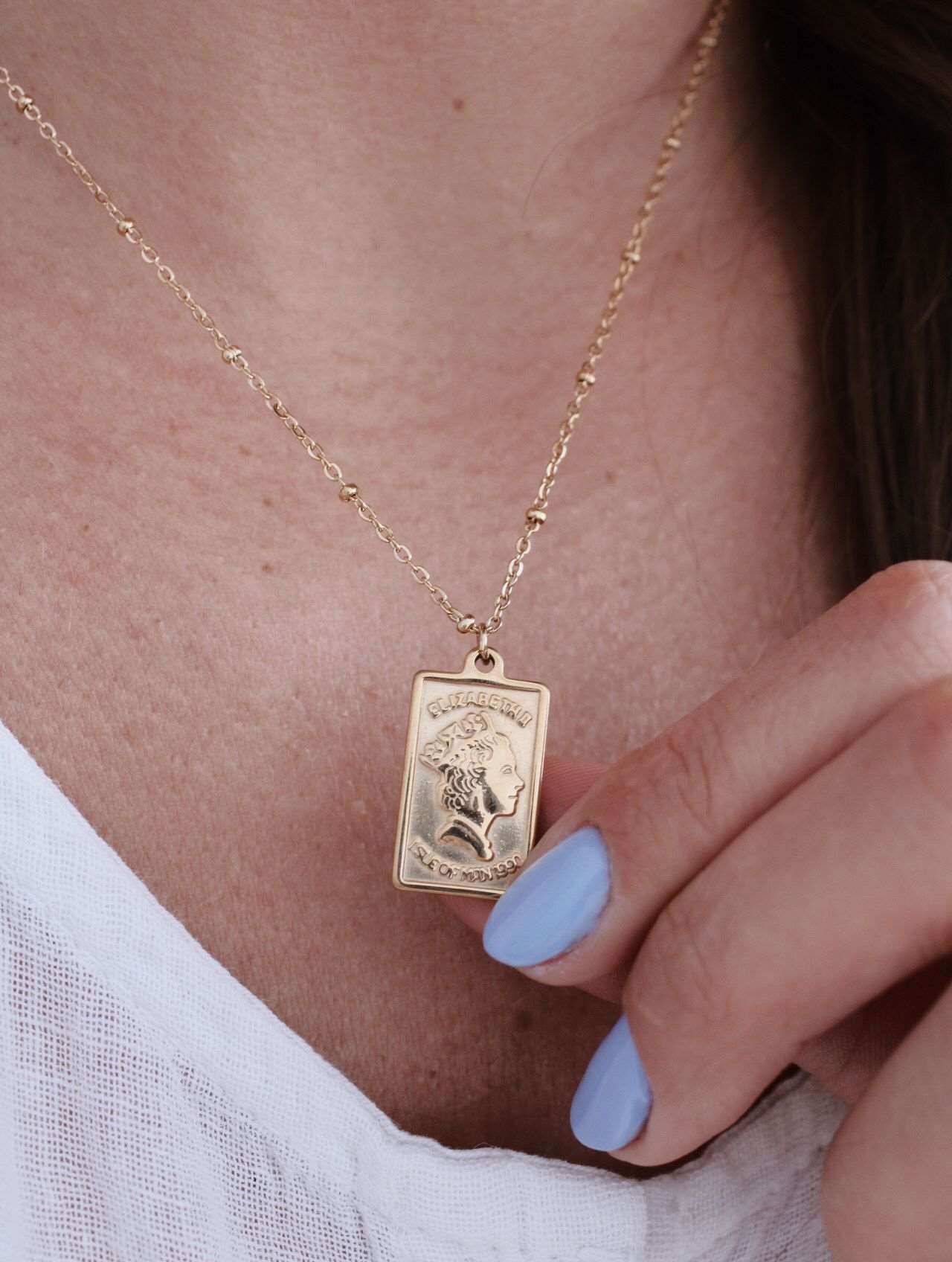 Collar Reina Elizabeth - Chapita Rectangular - hetikashop
