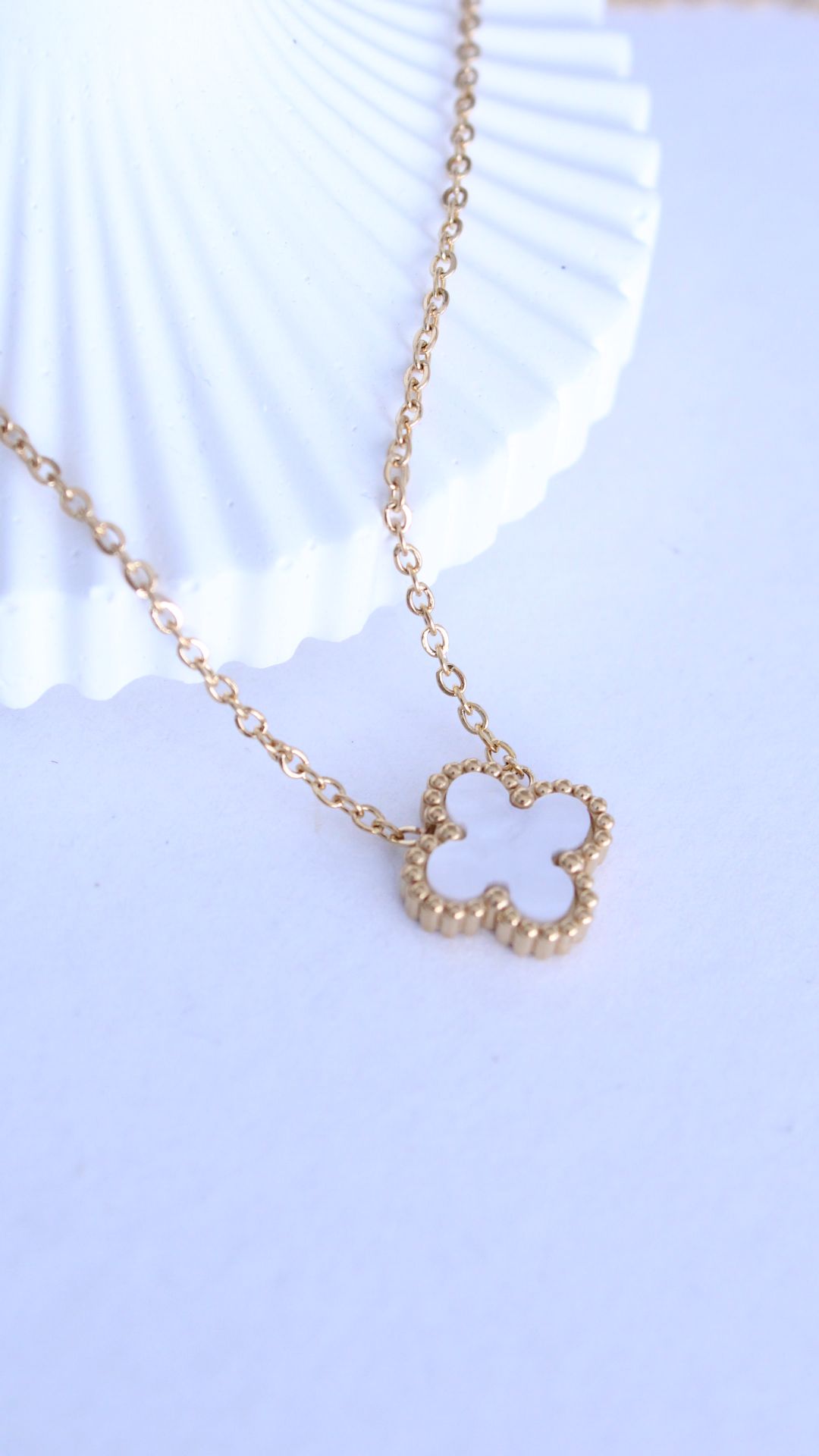 Collar Trebol Blanco