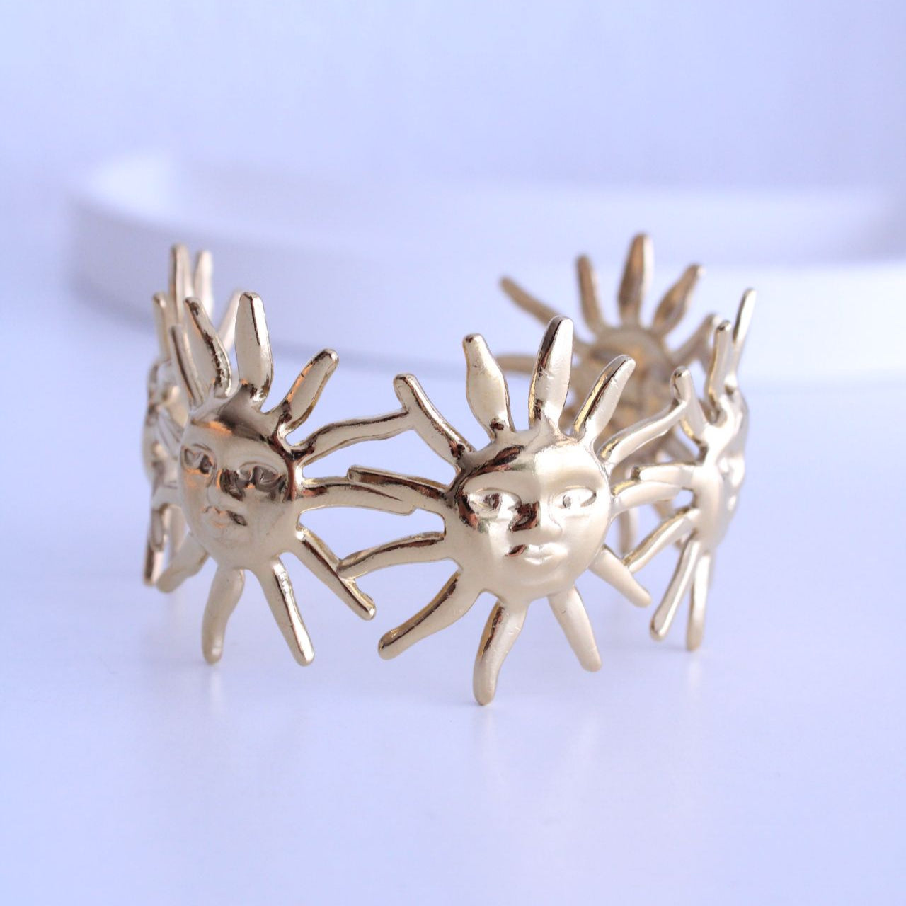 Pulsera Rígida Sol Tropé Dorada