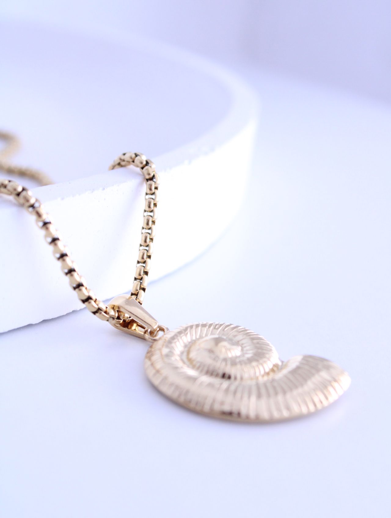 Collar Caracola Dorado