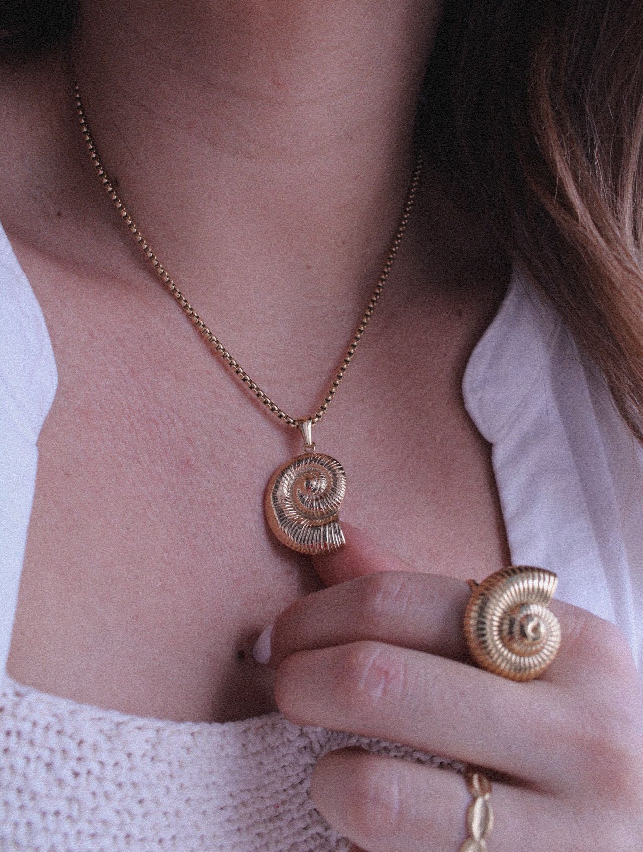 Collar Caracola Dorado