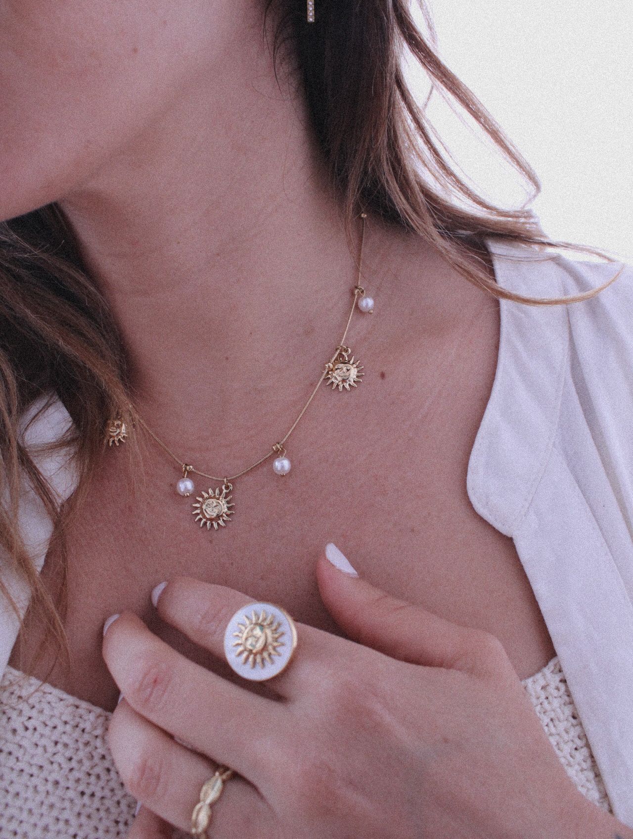 Collar Sol Tropé & Perlas – Dorado