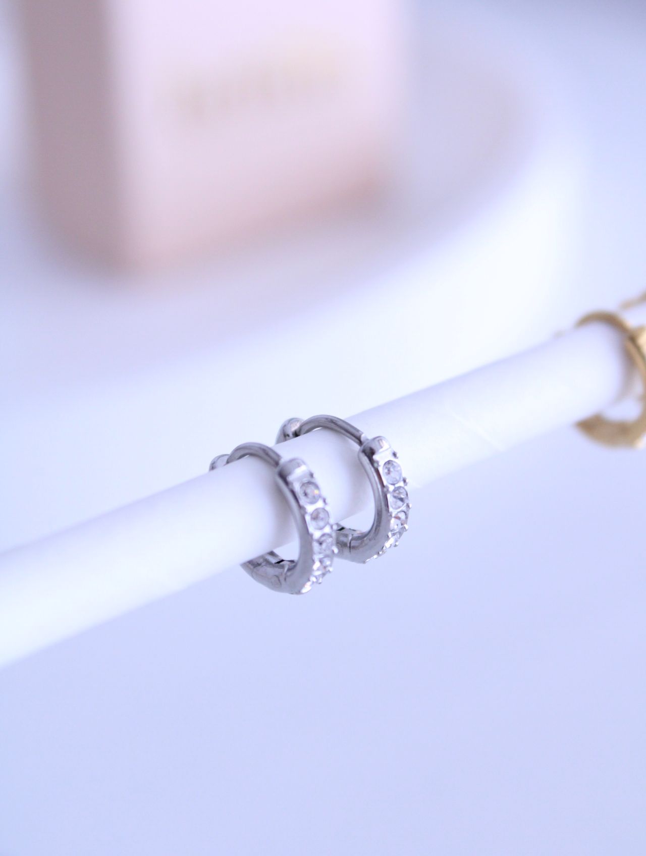 Mini Pendientes Aro con Brillantes