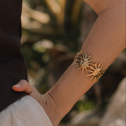 Pulsera Rígida Sol Tropé Dorada