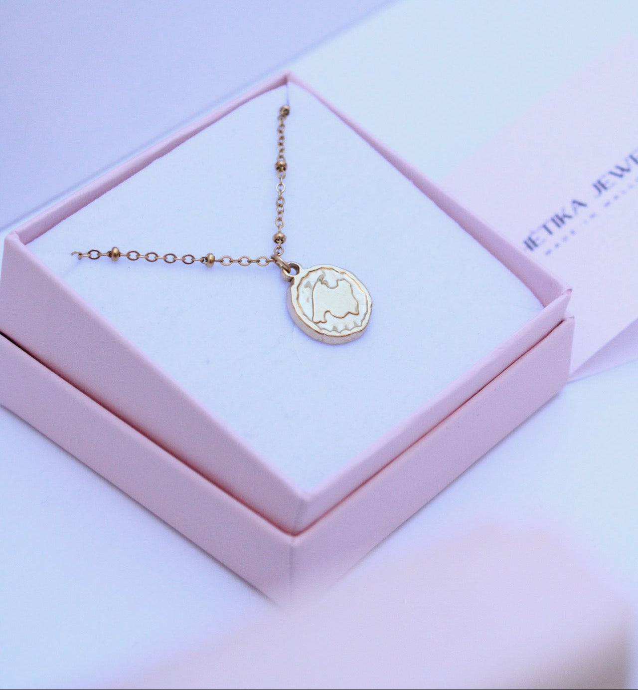 Collar Moneda con Silueta de Mallorca de Acero Inoxidable