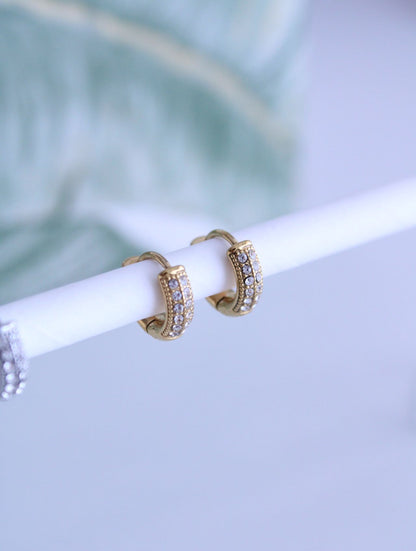Pendientes Aro Minimal con Circonitas